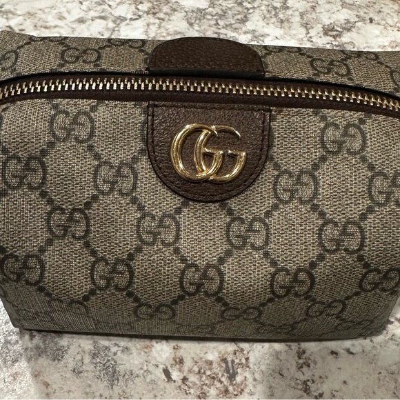 Gucci Soft GG Supreme Medium Ophedia Monogram Pouch - Picture 1 of 11